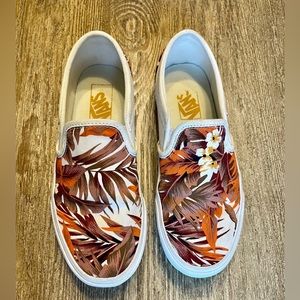 Women’s Flower Platform Vans